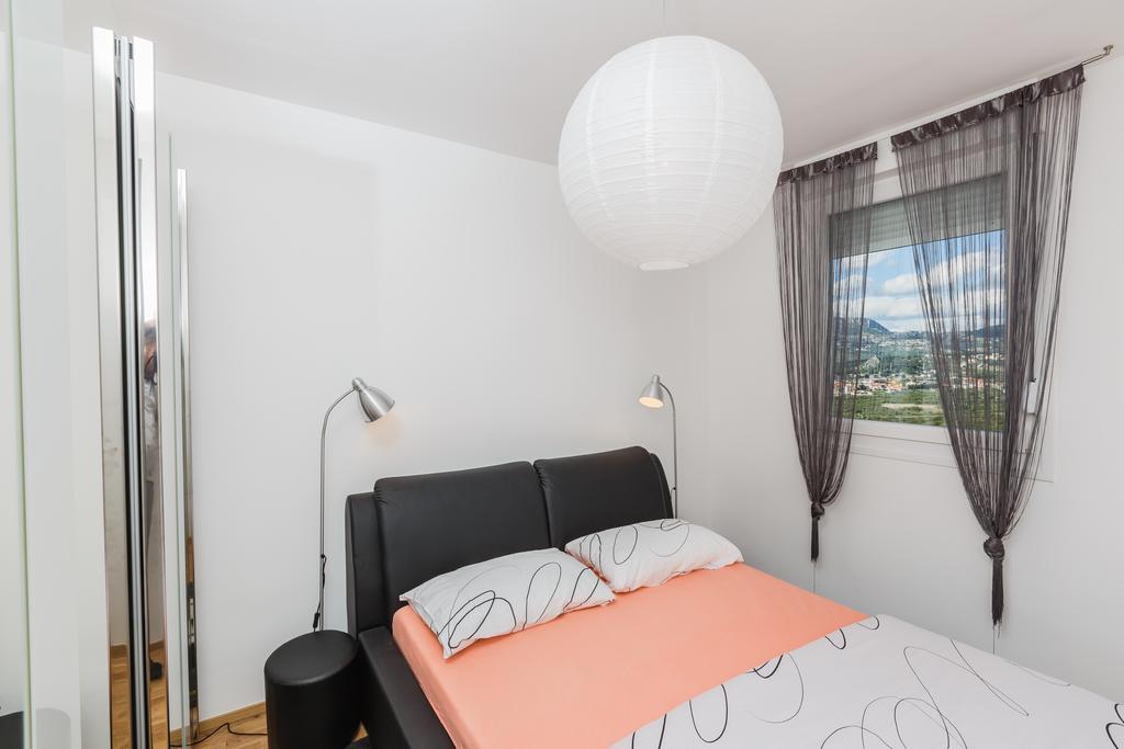 Sky Split Apartment Exterior foto